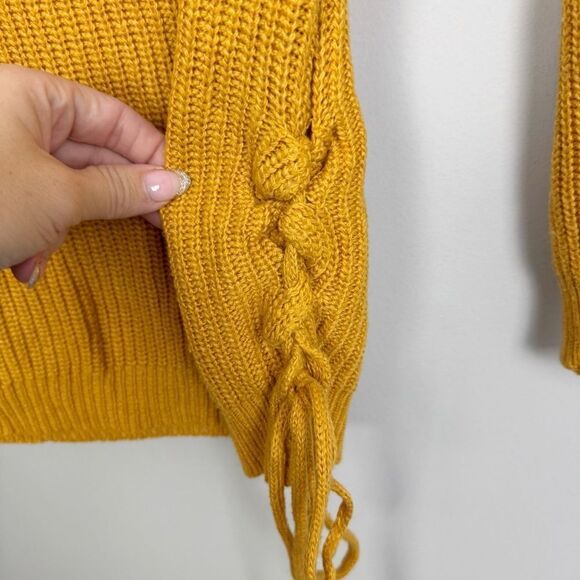 JODIFL | Mustard Yellow Cold Shoulder Turtleneck Sweater Lace Up Women’s Size L - Picture 5 of 8
